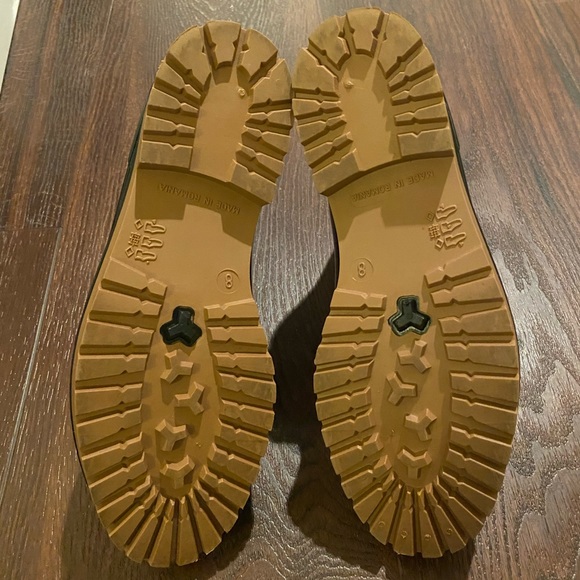 NWT Vince Risa Black Gum Chelsea Boots - Picture 10 of 10